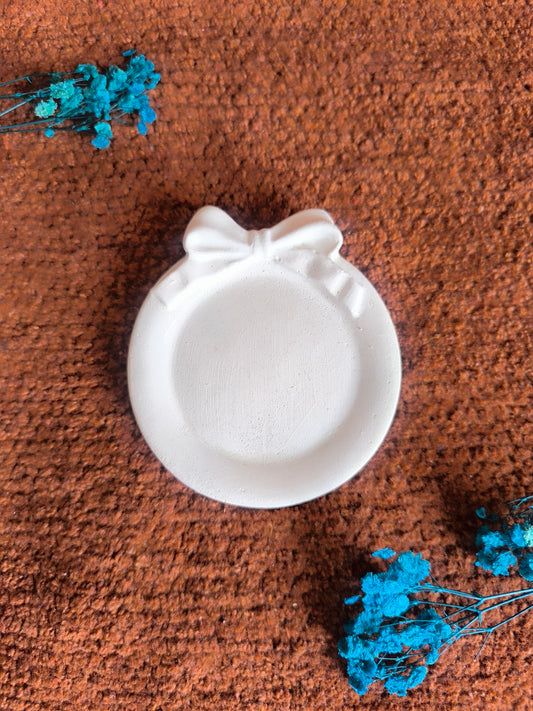 Bow trinket tray 🎀