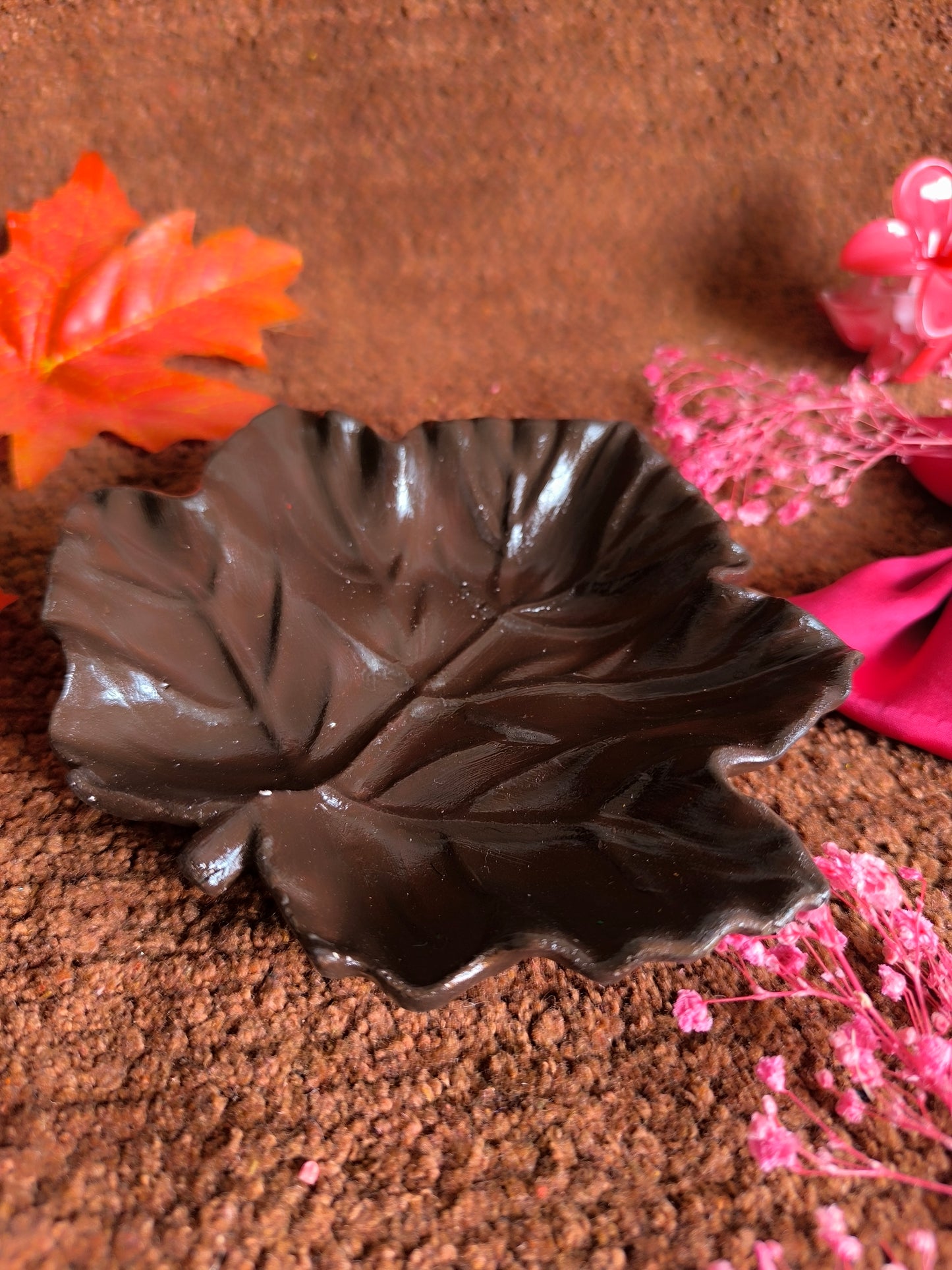 Chocolate brown Leaf tray🍁