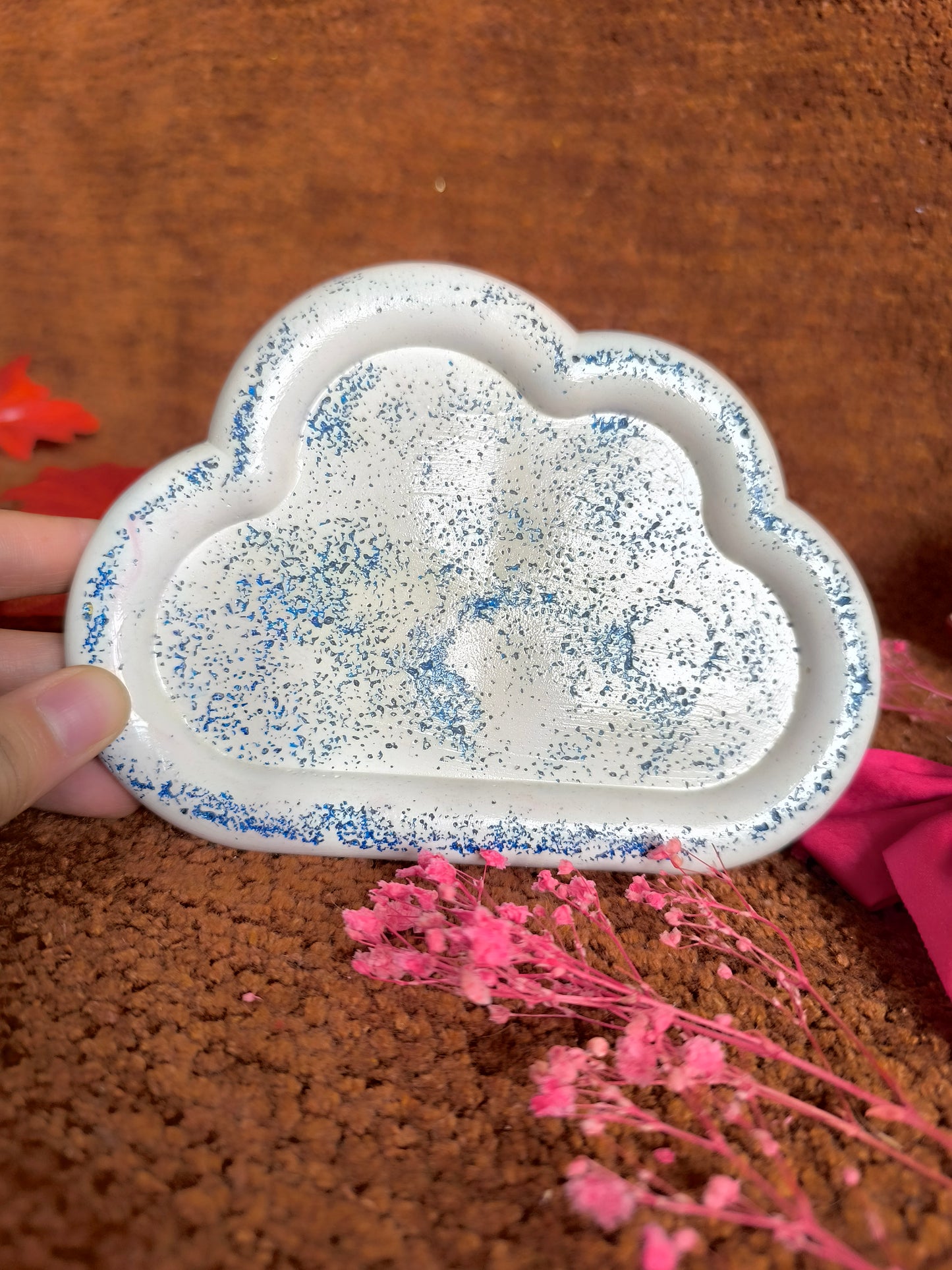 Sparkling cloud tray